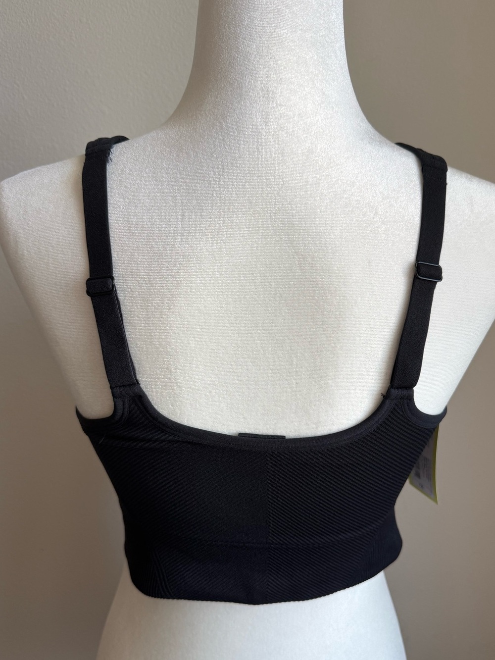 All in Motion Seamless Zip-Front Sports Bra - Picture 2 of 7